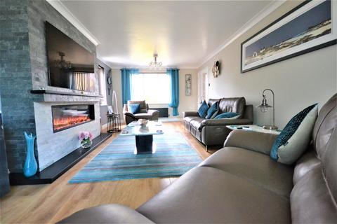4 Roman Way, Burnham-on-crouch, CM0 8UE