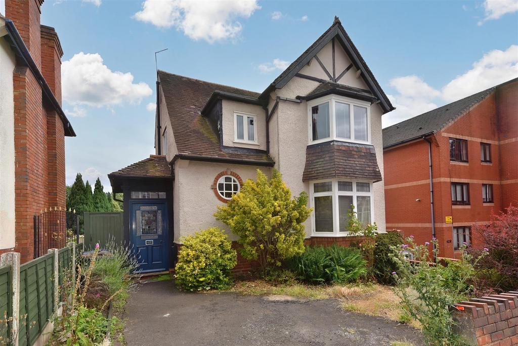 Gillott Road, Birmingham B16 3 bed detached house £395,000