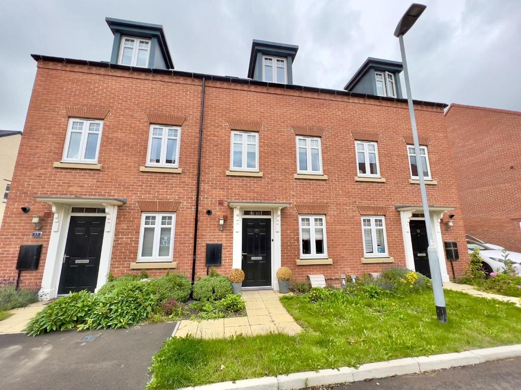 Wentworth Drive, Mount Oswald, Durham 4 bed townhouse £349,950