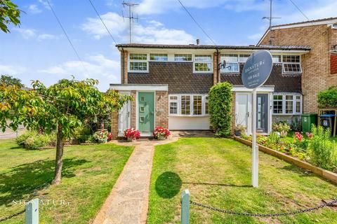 10 Nye Way, Bovingdon, Hemel Hempstead, HP3 0HX