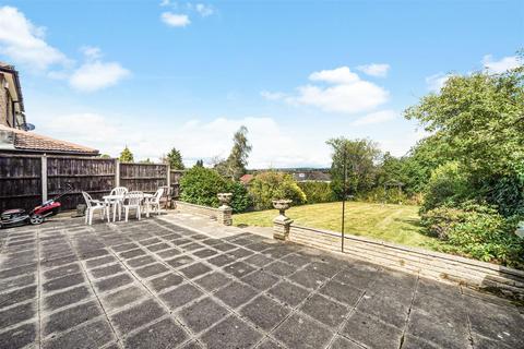 8 Shaftesbury Avenue, Kenton, Harrow, HA3 0QX