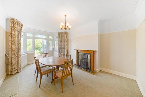 8 Shaftesbury Avenue, Kenton, Harrow, HA3 0QX