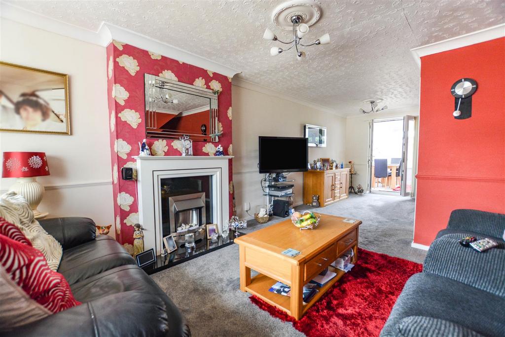 Langley Drive, Scunthorpe 3 bed detached house for sale £190,000