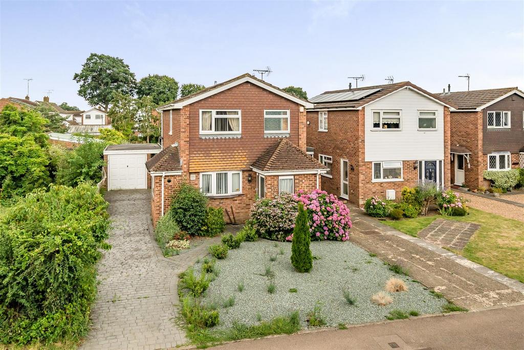 Oak Lane, Headcorn, Ashford 3 bed detached house for sale £525,000