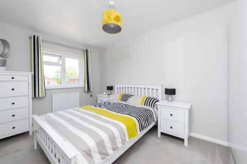 13 Beethoven Road, Basingstoke, RG22 4BP