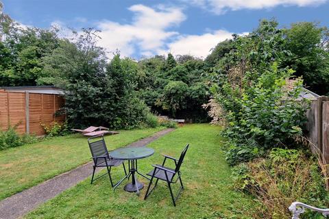 4 Fishers Close, Puckeridge, Ware, SG11 1TD