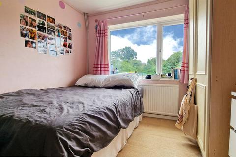 4 Fishers Close, Puckeridge, Ware, SG11 1TD