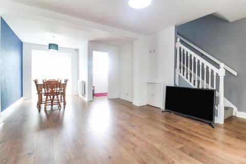 66 Peacocks, Harlow, CM19 5NZ