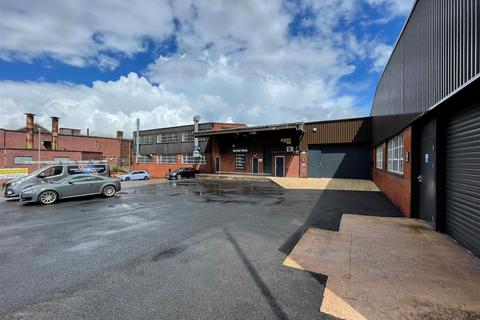 Industrial unit to rent, Unit 3 Garfield Works, Uttoxeter Road, Longton, ST3 1PF
