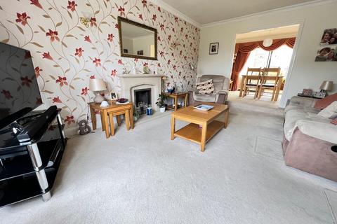 7 Adams Drive, Rothwell, Kettering, NN14 6YB