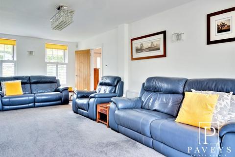 The Duchy House First Avenue, Frinton-on-sea, CO13 9EY