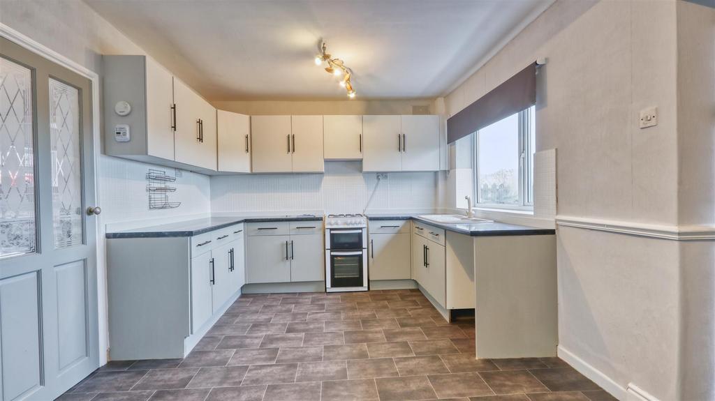 Kitchen diner