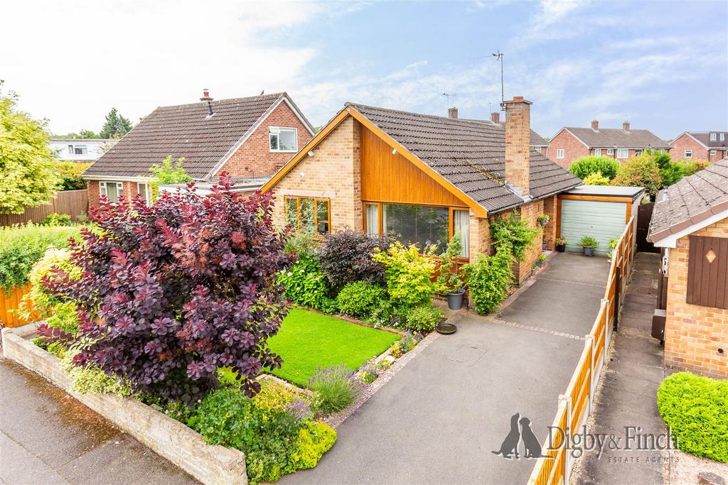 Whitworth Drive, RadcliffeOnTrent, Nottinghamshire 2 bed bungalow for sale £290,000