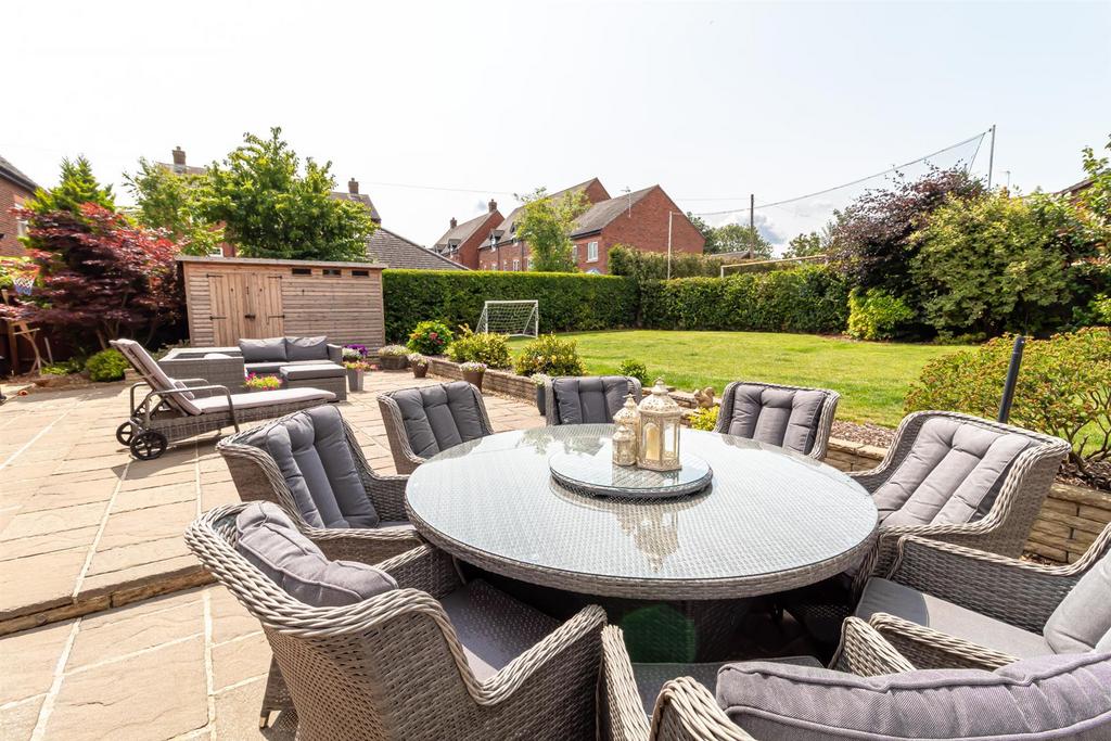 Mapperley Plains, Mapperley, Nottingham 5 bed detached house for sale