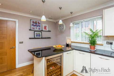 23 Buttercup Drive, Bourne, PE10 0PZ