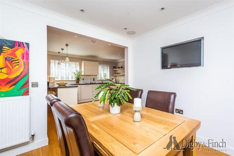 23 Buttercup Drive, Bourne, PE10 0PZ