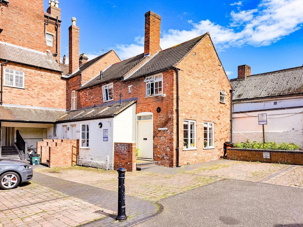 Bird Street, Lichfield, WS13 2 bed townhouse for sale £285,000