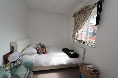 34 Kensington Way, Brentwood, CM14 4RL