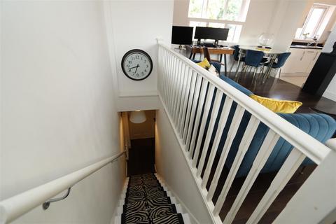 34 Kensington Way, Brentwood, CM14 4RL