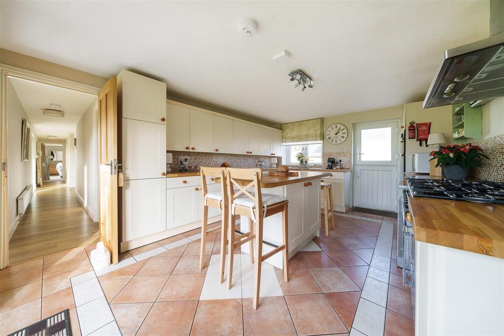 1057260 (5).jpg