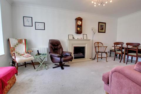 2 bedroom apartment for sale, Minster Court, Beverley