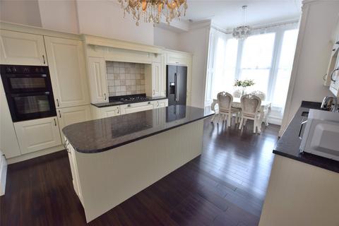 5 bedroom terraced house to rent, St Marys Terrace, Jesmond, NE2