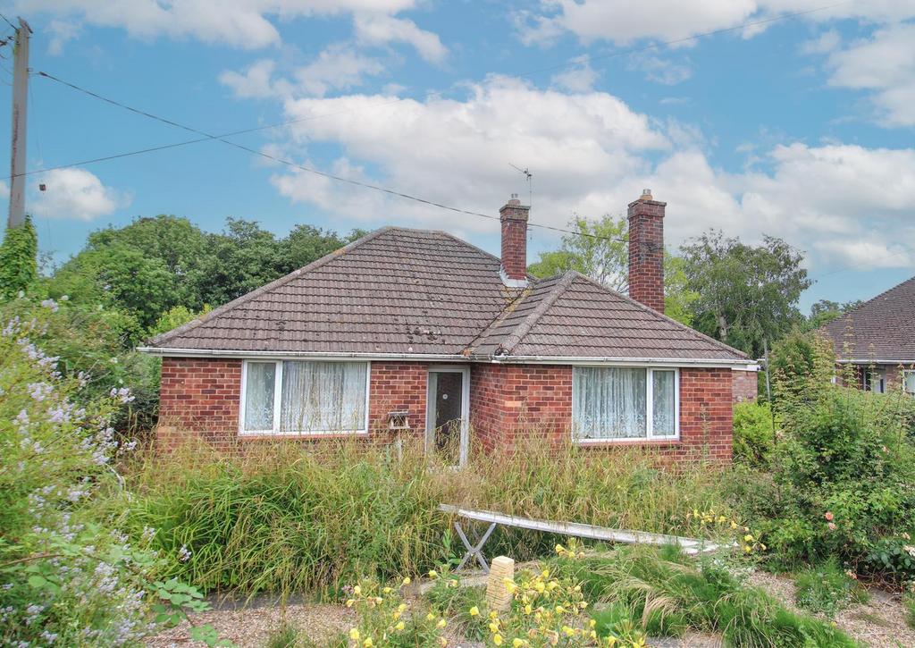 Hamilton Road, Alford 2 bed detached bungalow for sale £230,000