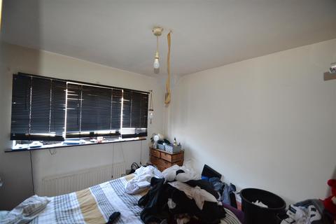 2 Glencoe Drive, Dagenham, RM10 7NS