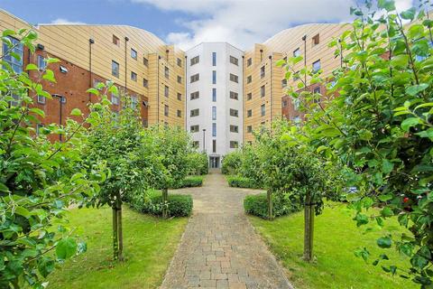 2 bedroom apartment for sale, Staverton Grove, Broughton