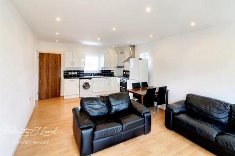 2 bedroom apartment to rent, Wellspring Close, London