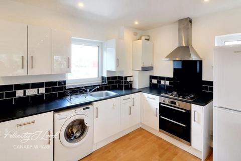 2 bedroom apartment to rent, Wellspring Close, London