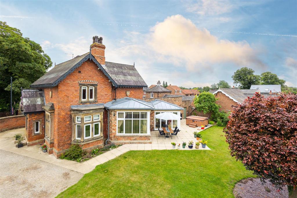 Littlethorpe Road, Ripon 5 bed detached house for sale £825,000