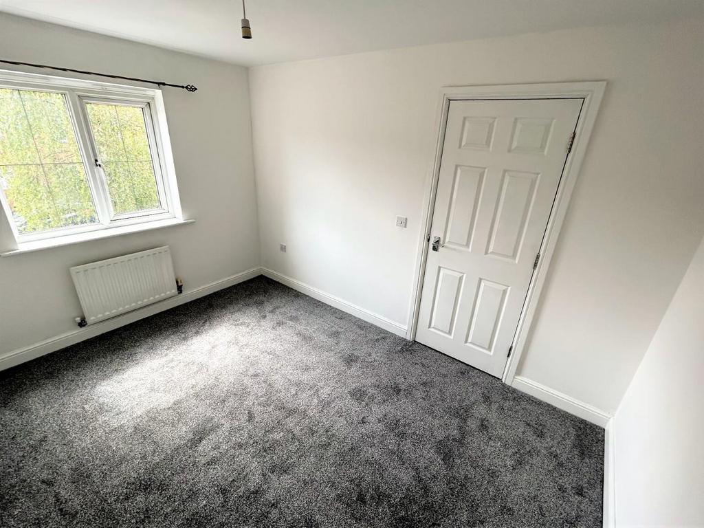 Bed 3.jpg