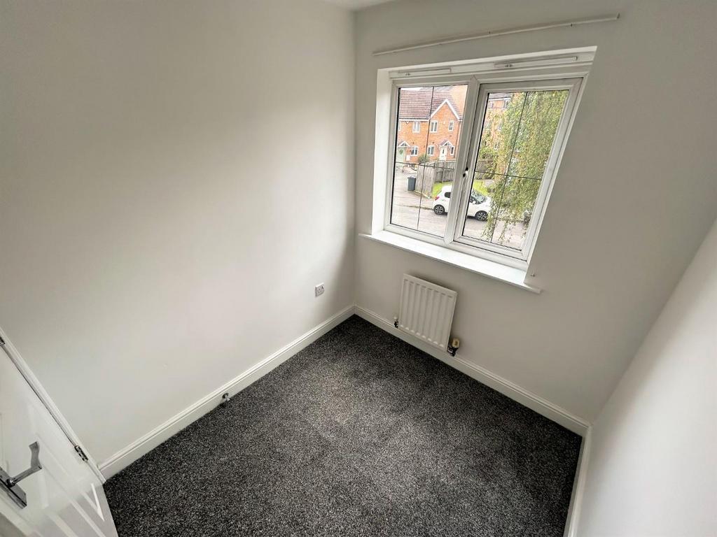 Bed 4.jpg