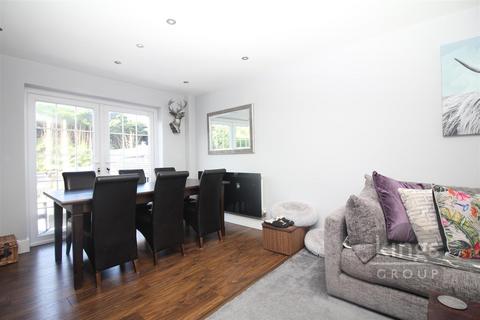 37 Fennells, Harlow, CM19 4RL