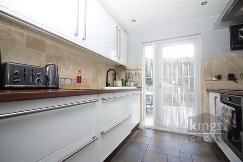 37 Fennells, Harlow, CM19 4RL