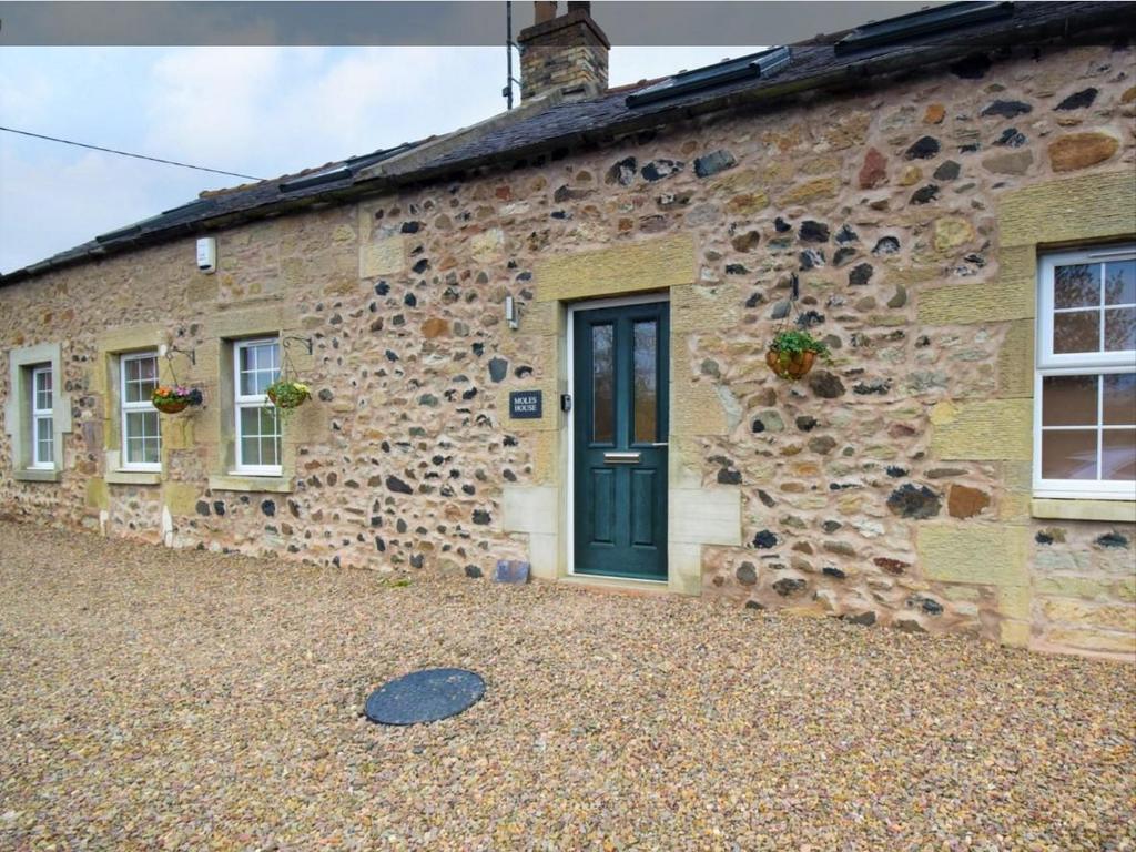 Wark, CornhillOnTweed 2 bed terraced house £800 pcm (£185 pw)