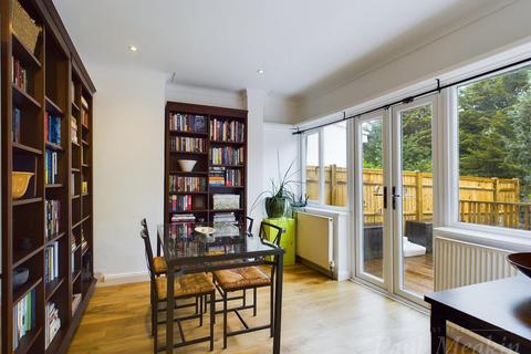 77 Grasmere Road, Purley, CR8 1DZ
