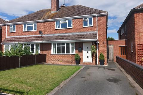 4 bedroom semi-detached house for sale, Mostyn Road, Stourport-On-Severn