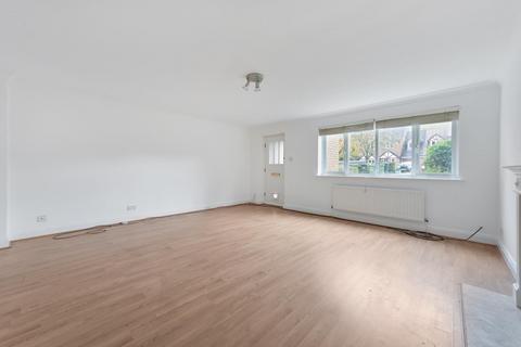 21 Bluegates, Ewell, Epsom, KT17 2SA