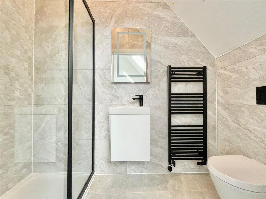 ENSUITE 2.jpg