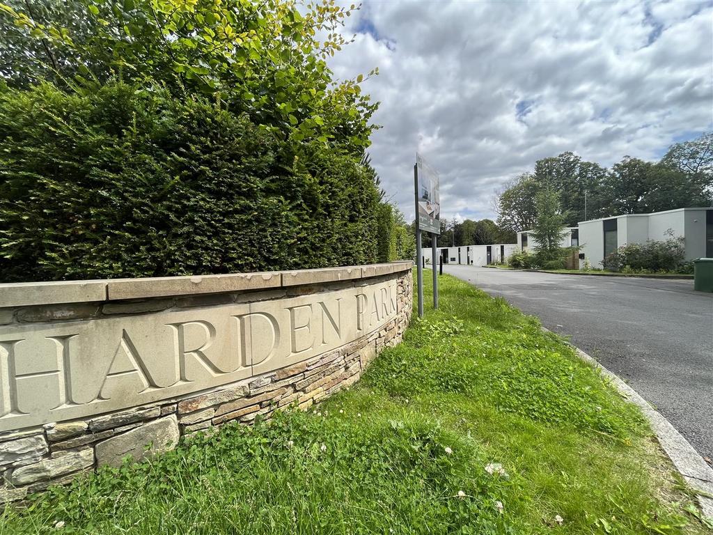 Harden Park, Alderley Edge 4 bed house to rent £3,495 pcm (£807 pw)