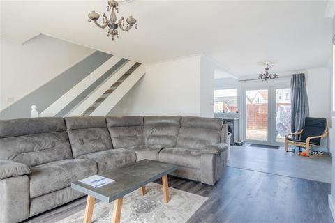 6 Cardill Close, Bristol, BS13 7JQ