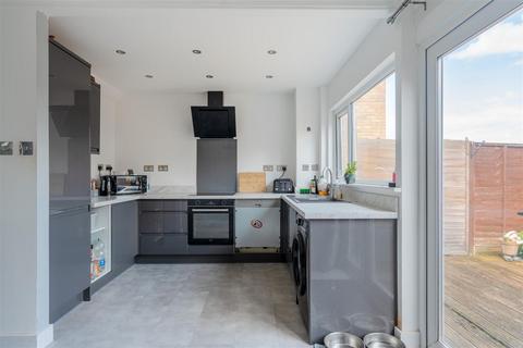 6 Cardill Close, Bristol, BS13 7JQ