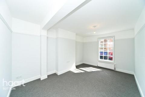 2 bedroom flat to rent, High Street, Sutton