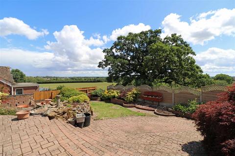 14 Clinton Avenue, Hampton Magna, Warwick, CV35 8TX