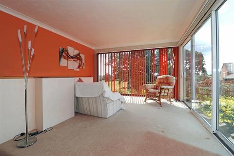 14 Clinton Avenue, Hampton Magna, Warwick, CV35 8TX