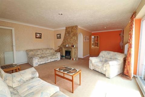 14 Clinton Avenue, Hampton Magna, Warwick, CV35 8TX