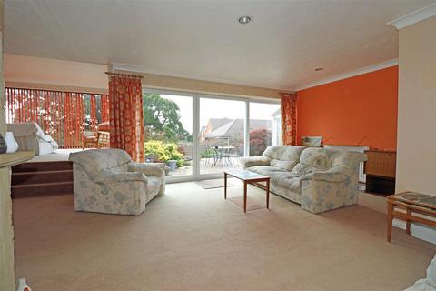 14 Clinton Avenue, Hampton Magna, Warwick, CV35 8TX