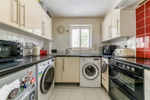 41 Muggeridge Close, South Croydon, CR2 7LB